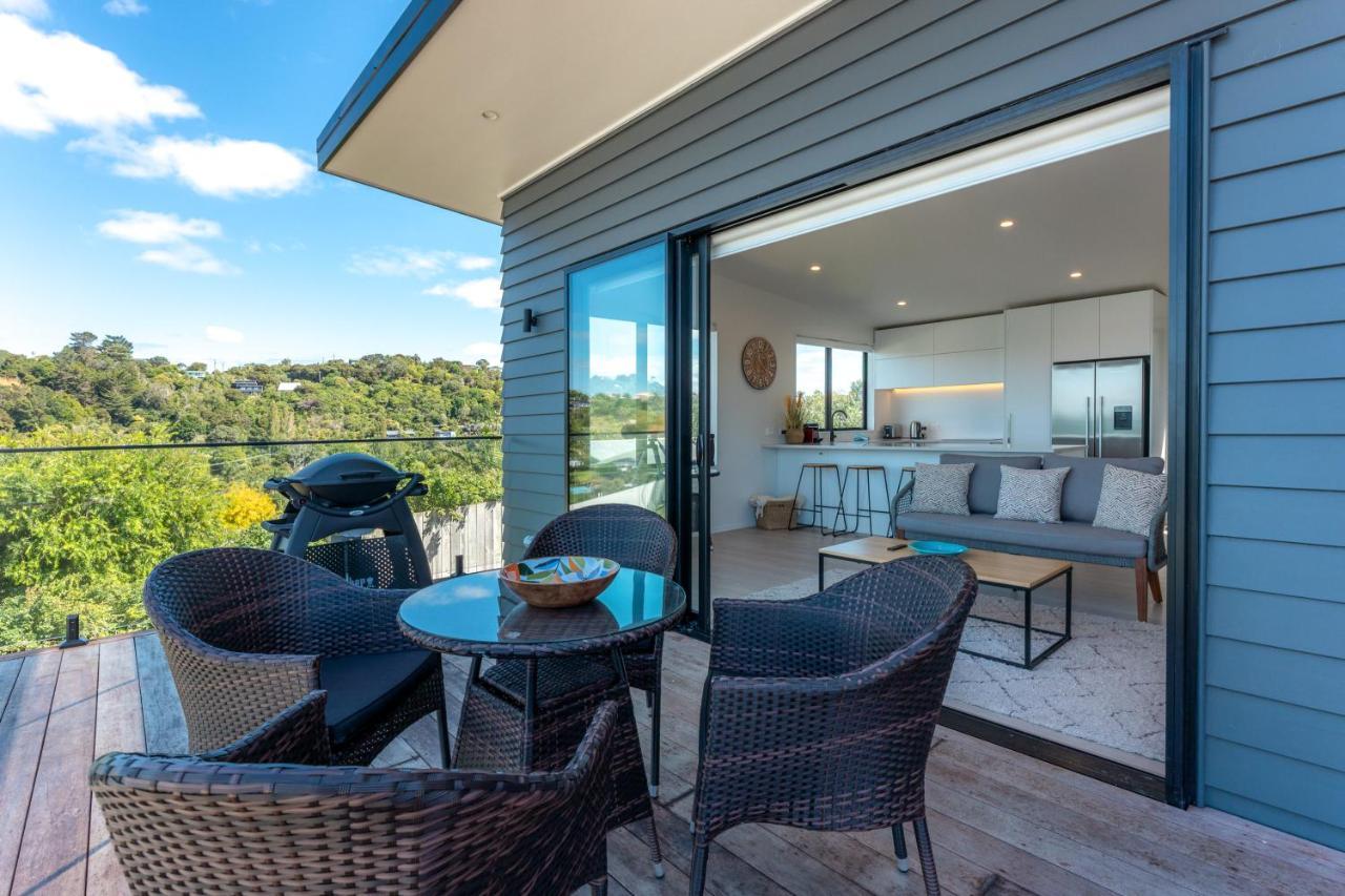 Luna Cottage. Stunning Ocean Views On Waiheke Oneroa Exterior photo